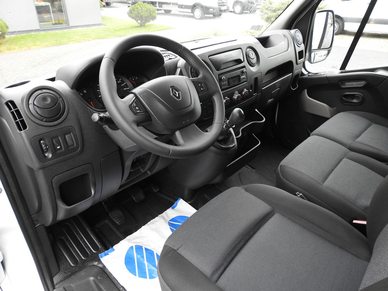 RENAULT MASTER TARPAULIN 10 PALLETS WEBASTO CRUISE CONTROL AIR CONDITIONING  170HP - Kamioncine me tendë: foto 2 RENAULT MASTER TARPAULIN 10 PALLETS WEBASTO CRUISE CONTROL AIR CONDITIONING  170HP - Kamioncine me tendë: foto 2