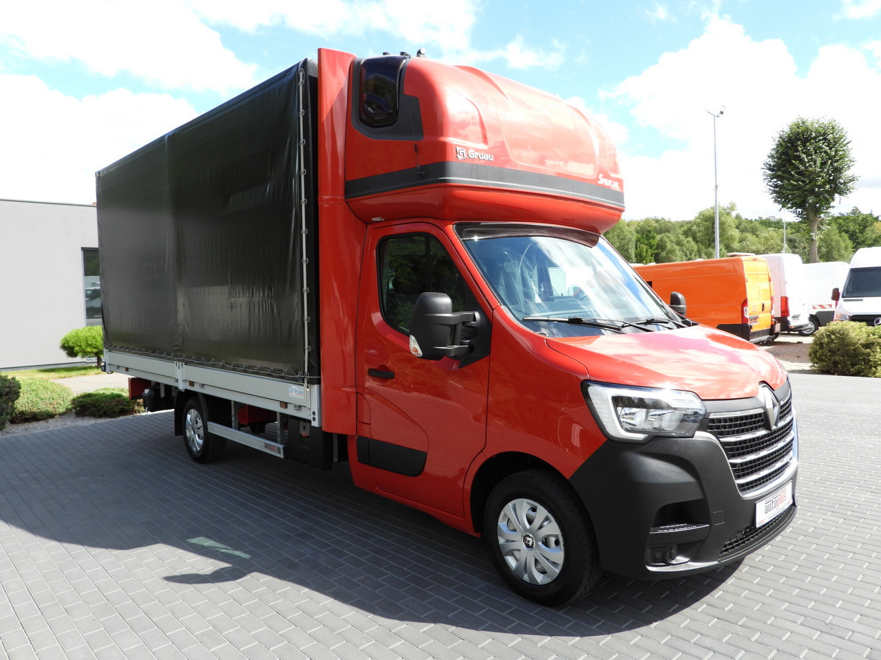 RENAULT MASTER TARPAULIN 10 PALLETS WEBASTO CRUISE CONTROL LED LIGHTS AIR CONDITIONING 165HP - Kamioncine me tendë: foto 4 RENAULT MASTER TARPAULIN 10 PALLETS WEBASTO CRUISE CONTROL LED LIGHTS AIR CONDITIONING 165HP - Kamioncine me tendë: foto 4
