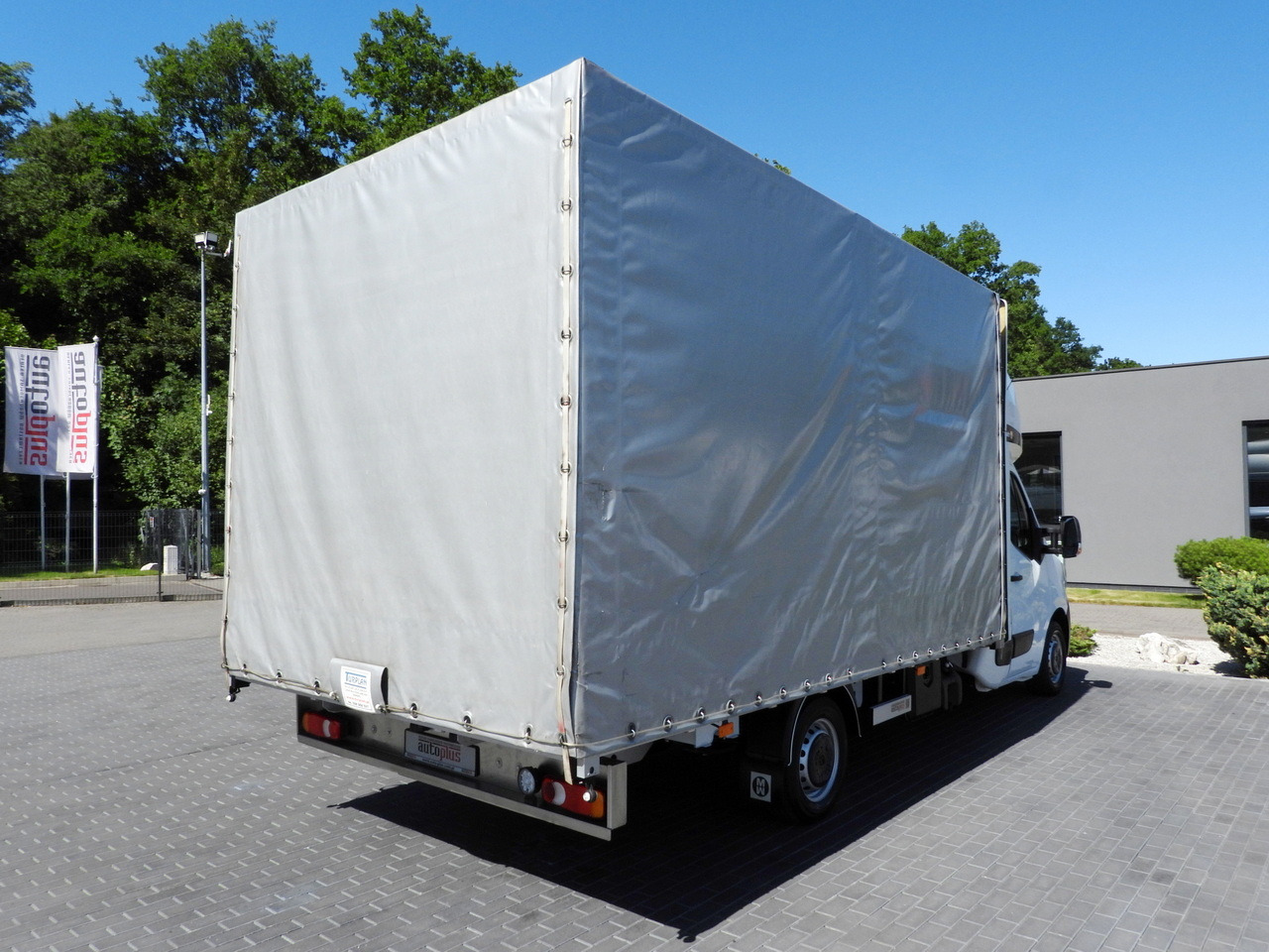 Kamioncine me tendë RENAULT MASTER  TARPAULIN 10 PALLETS WEBASTO CRUISE CONTROL LED LIGHTS PNEUMATICS AIR CONDITIONING  165HP: foto 13
