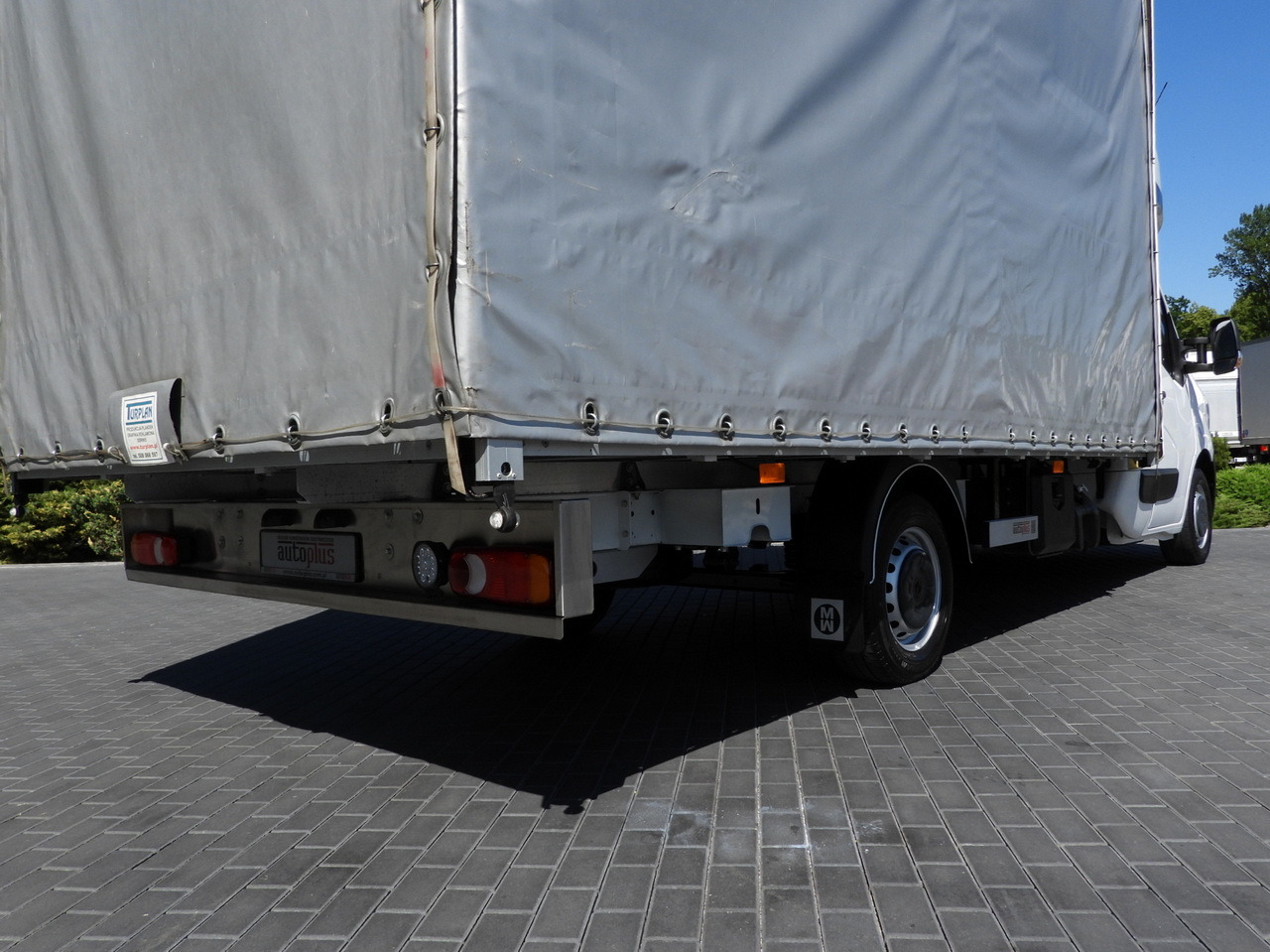 Kamioncine me tendë RENAULT MASTER  TARPAULIN 10 PALLETS WEBASTO CRUISE CONTROL LED LIGHTS PNEUMATICS AIR CONDITIONING  165HP: foto 25