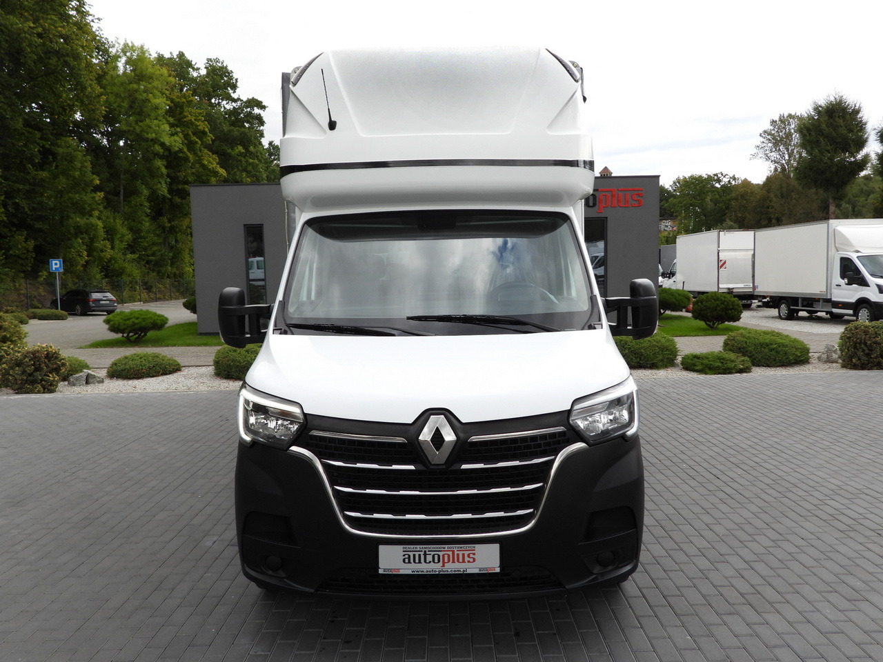 Kamioncine me tendë RENAULT MASTER TARPAULIN 10 PALLETS WEBASTO CRUISE CONTROL LED LIGHTS PNEUMATICS AIR CONDITIONING  165HP: foto 5
