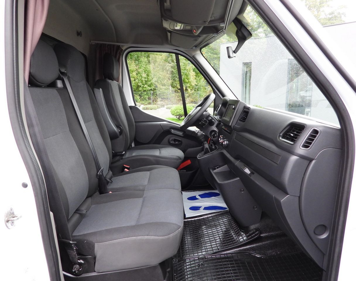 Kamioncine me tendë RENAULT MASTER TARPAULIN 12 PALLETS WEBASTO CRUISE CONTROL NAVIGATION LED LIGHTS PNEUMATICS AIR CONDITIONING 165HP: foto 37 Kamioncine me tendë RENAULT MASTER TARPAULIN 12 PALLETS WEBASTO CRUISE CONTROL NAVIGATION LED LIGHTS PNEUMATICS AIR CONDITIONING 165HP: foto 37