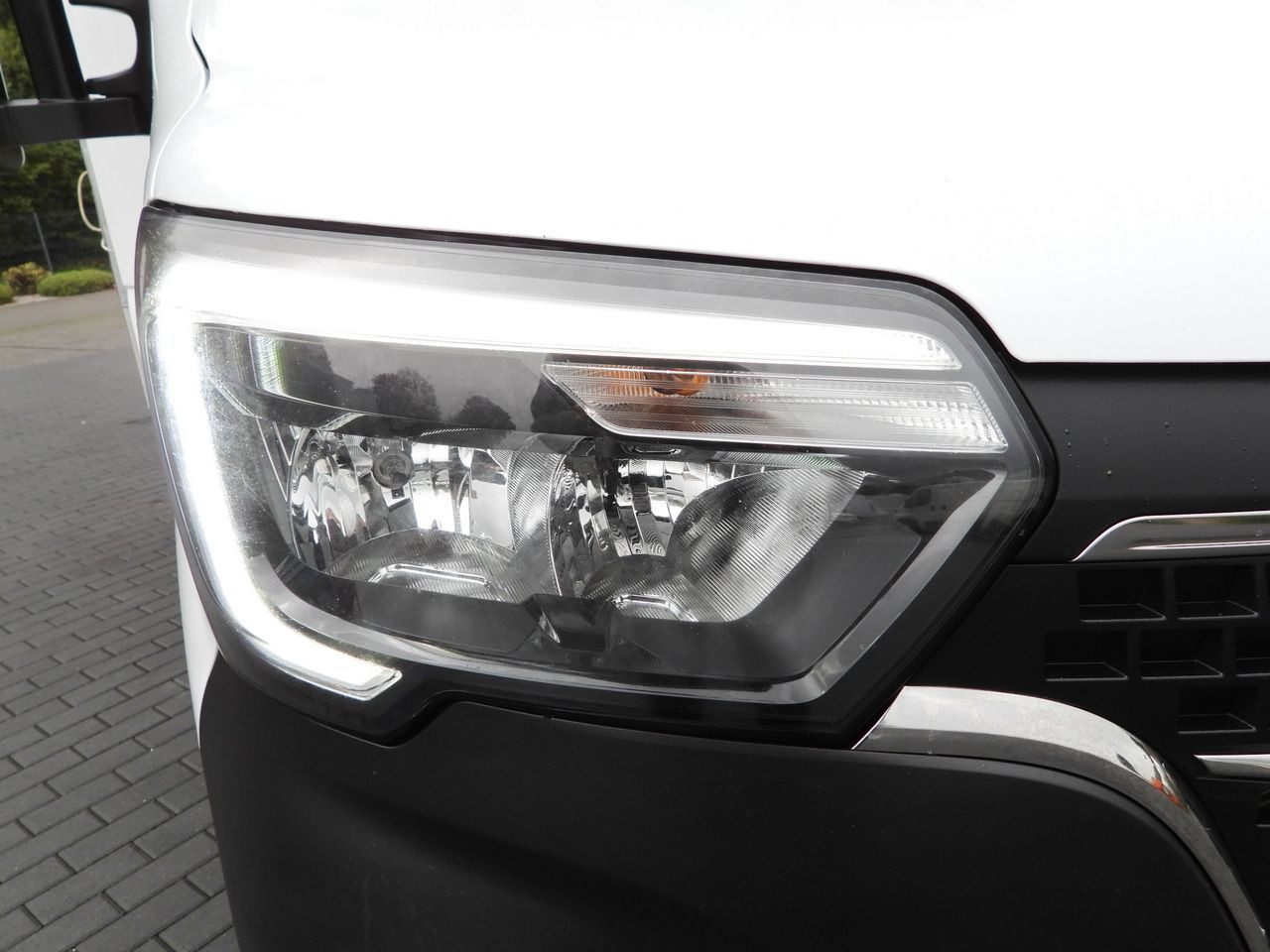 Kamioncine me tendë RENAULT MASTER TARPAULIN 12 PALLETS WEBASTO CRUISE CONTROL NAVIGATION LED LIGHTS PNEUMATICS AIR CONDITIONING 165HP: foto 20 Kamioncine me tendë RENAULT MASTER TARPAULIN 12 PALLETS WEBASTO CRUISE CONTROL NAVIGATION LED LIGHTS PNEUMATICS AIR CONDITIONING 165HP: foto 20