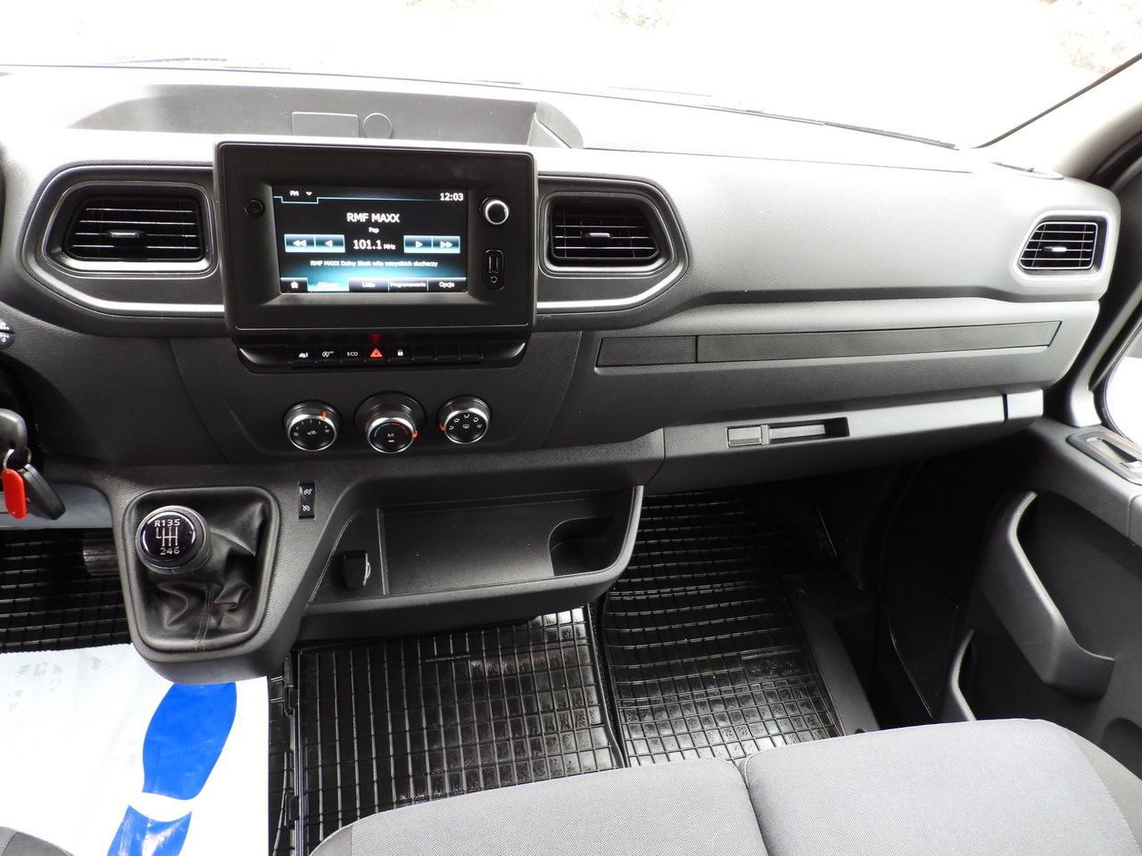 Kamioncine me tendë RENAULT MASTER TARPAULIN 12 PALLETS WEBASTO CRUISE CONTROL NAVIGATION LED LIGHTS PNEUMATICS AIR CONDITIONING 165HP: foto 32 Kamioncine me tendë RENAULT MASTER TARPAULIN 12 PALLETS WEBASTO CRUISE CONTROL NAVIGATION LED LIGHTS PNEUMATICS AIR CONDITIONING 165HP: foto 32