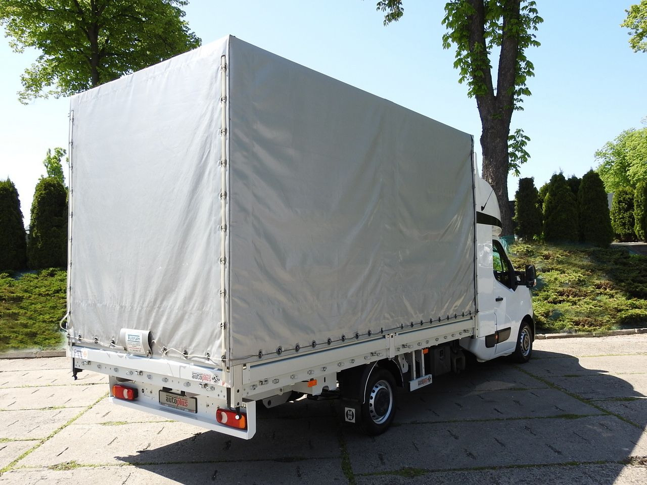 RENAULT MASTER TARPAULIN 8 PALLETS WEBASTO CRUISE CONTROL LED LIGHTS PNEUMATICS 165HP - Kamioncine me tendë: foto 3 RENAULT MASTER TARPAULIN 8 PALLETS WEBASTO CRUISE CONTROL LED LIGHTS PNEUMATICS 165HP - Kamioncine me tendë: foto 3