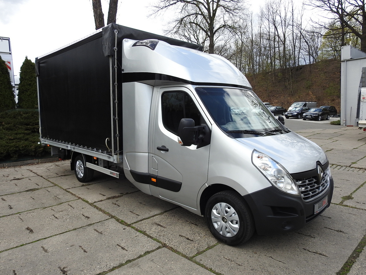 RENAULT MASTER TARPAULIN 8 PALLETS WEBASTO CRUISE CONTROL NAVIGATION AIR CONDITIONING PNEUMATICS 170HP - Kamioncine me tendë: foto 4 RENAULT MASTER TARPAULIN 8 PALLETS WEBASTO CRUISE CONTROL NAVIGATION AIR CONDITIONING PNEUMATICS 170HP - Kamioncine me tendë: foto 4