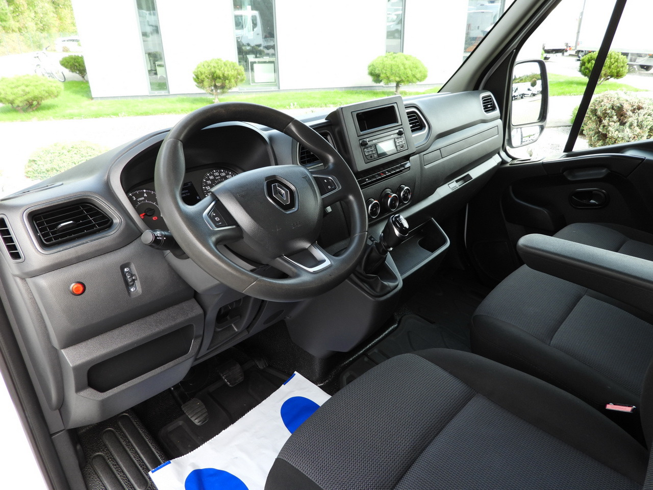 RENAULT MASTER TIPPER CRUISE CONTROL LED LIGHTS TWIN WHEELS AIR CONDITIONING 130HP - Kamioncine vetëshkarkuese: foto 3 RENAULT MASTER TIPPER CRUISE CONTROL LED LIGHTS TWIN WHEELS AIR CONDITIONING 130HP - Kamioncine vetëshkarkuese: foto 3