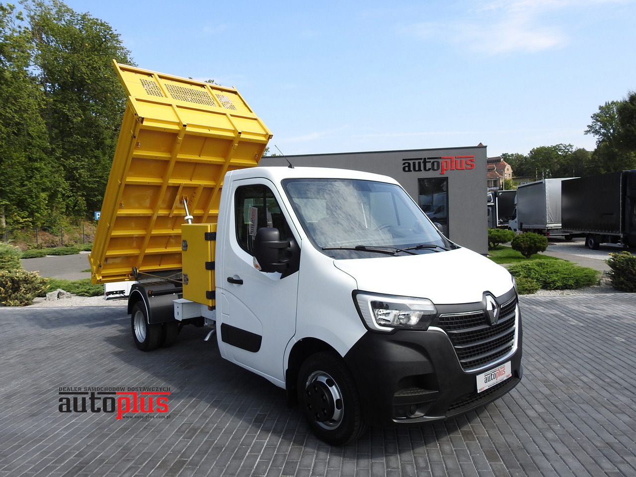 RENAULT MASTER TIPPER CRUISE CONTROL NAVIGATION AIR CONDITIONING LED LIGHTS TWIN WHEELS LOAD WEIGHT 145HP - Kamioncine vetëshkarkuese: foto 1 RENAULT MASTER TIPPER CRUISE CONTROL NAVIGATION AIR CONDITIONING LED LIGHTS TWIN WHEELS LOAD WEIGHT 145HP - Kamioncine vetëshkarkuese: foto 1