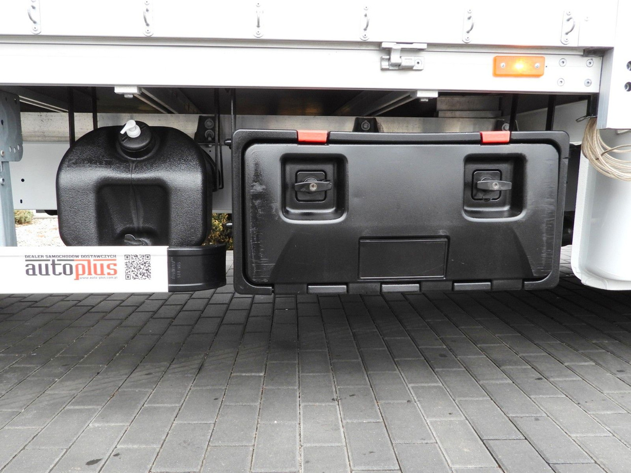 Kamioncine me tendë Renault MASTER  PRITSCHE PLANE 10 PALETTEN WEBASTO  A/C: foto 16