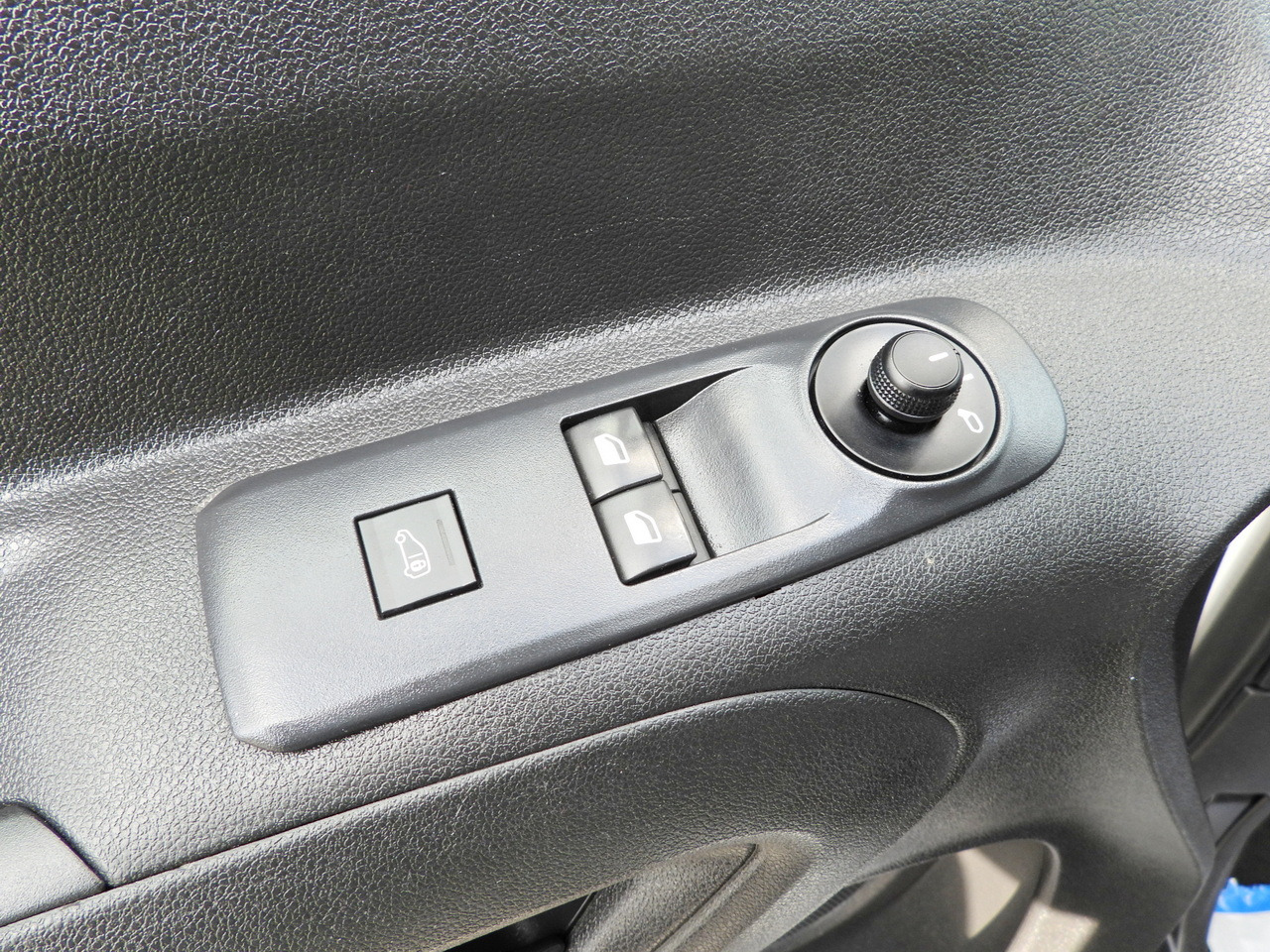 Furgon frigorifer TOYOTA PROACE CITY REFRIGERATOR VAN -15*C POWER SUPPLY 230V CRUISE CONTROL AIR CONDITIONING 100HP: foto 29 Furgon frigorifer TOYOTA PROACE CITY REFRIGERATOR VAN -15*C POWER SUPPLY 230V CRUISE CONTROL AIR CONDITIONING 100HP: foto 29