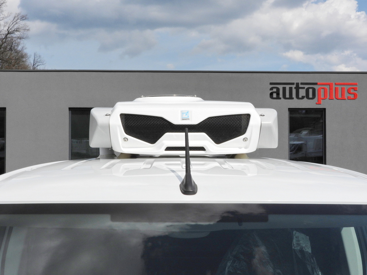 Furgon frigorifer TOYOTA PROACE CITY REFRIGERATOR VAN -15*C POWER SUPPLY 230V CRUISE CONTROL AIR CONDITIONING 100HP: foto 17 Furgon frigorifer TOYOTA PROACE CITY REFRIGERATOR VAN -15*C POWER SUPPLY 230V CRUISE CONTROL AIR CONDITIONING 100HP: foto 17