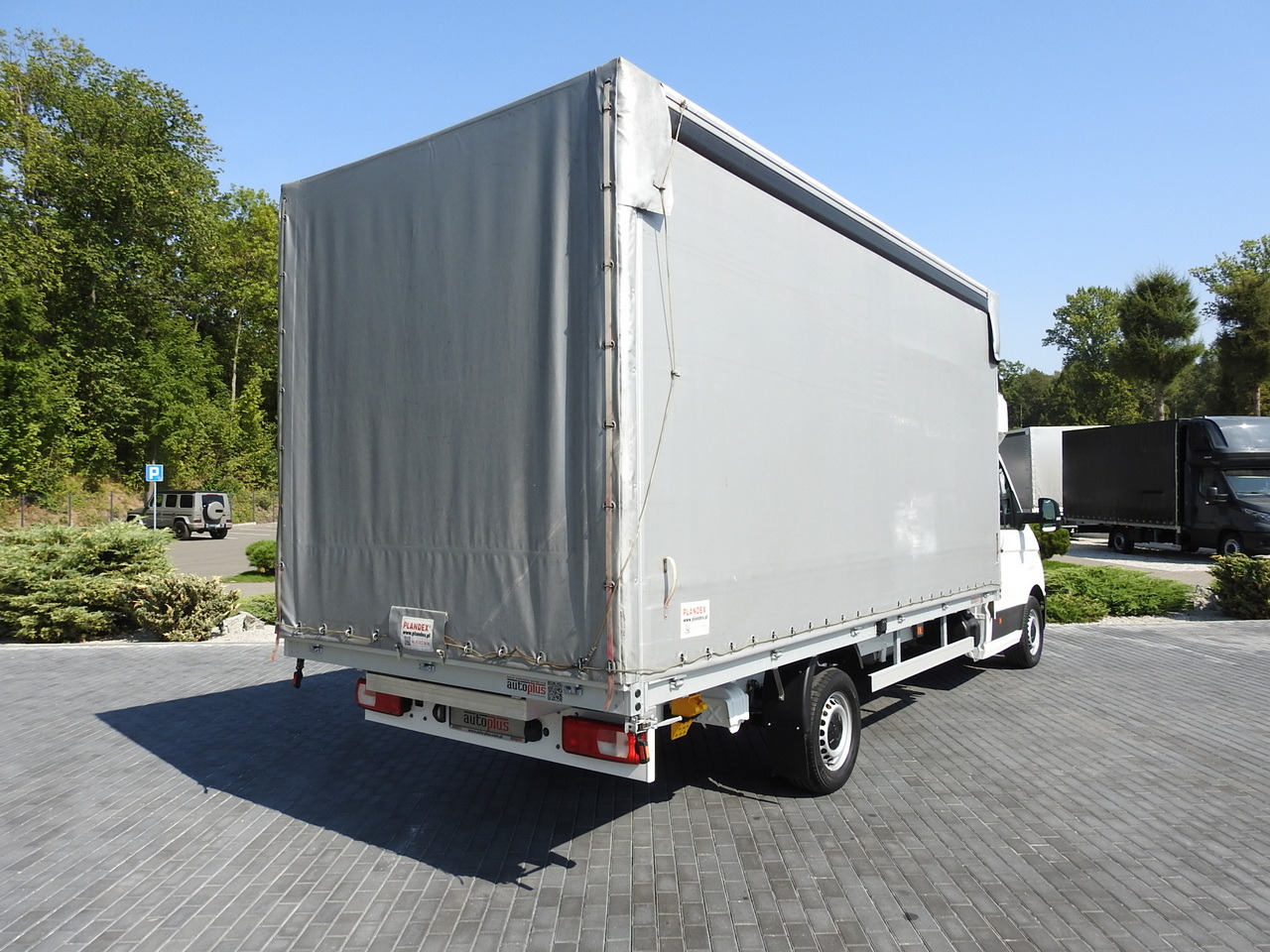 VOLKSWAGEN CRAFTER TARPAULIN 10 PALLETS WEBASTO CRUISE CONTROL AIR CONDITIONING LED LIGHTS 180HP - Kamioncine me tendë: foto 3 VOLKSWAGEN CRAFTER TARPAULIN 10 PALLETS WEBASTO CRUISE CONTROL AIR CONDITIONING LED LIGHTS 180HP - Kamioncine me tendë: foto 3