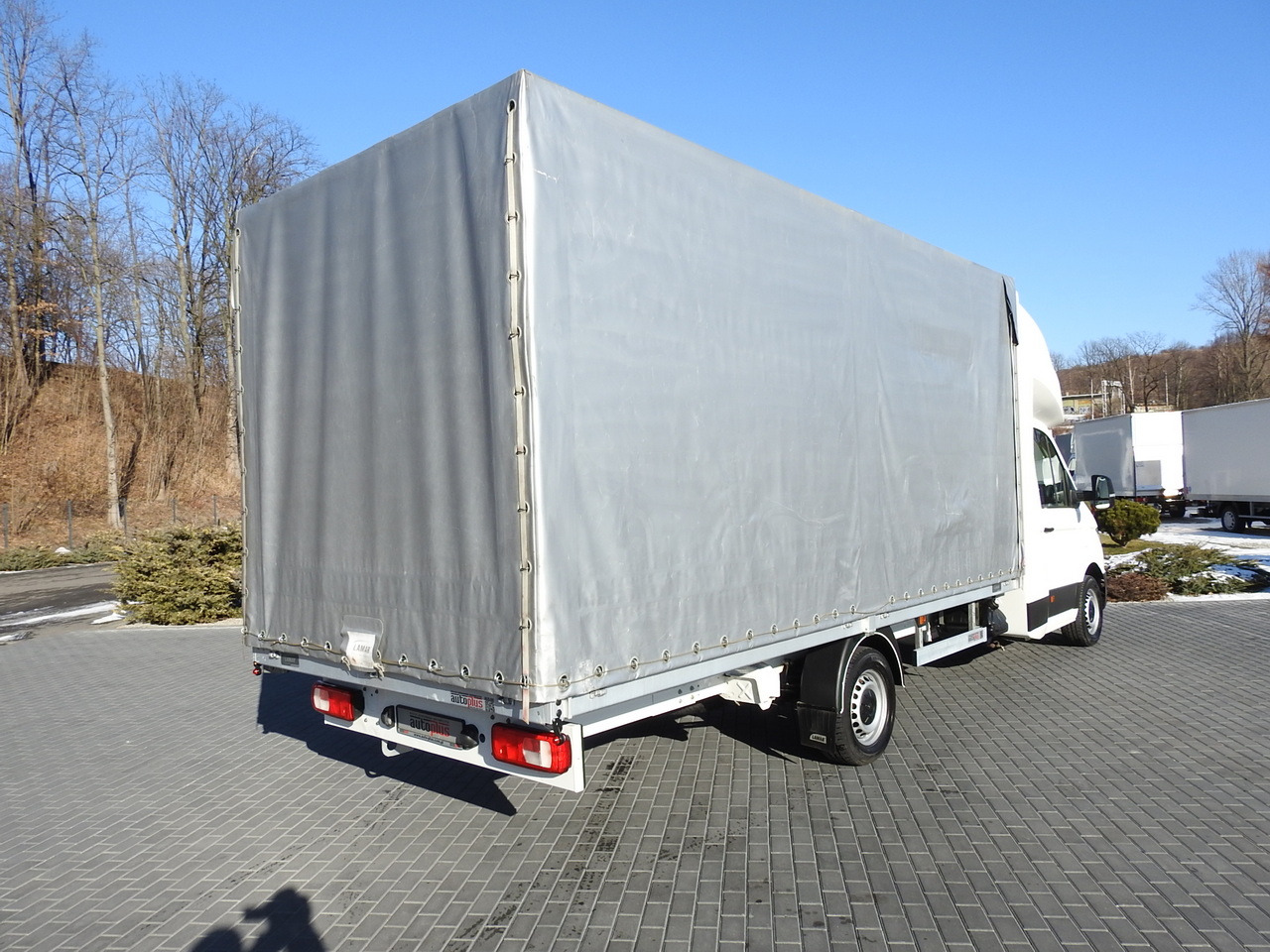 VOLKSWAGEN CRAFTER TARPAULIN 10 PALLETS WEBASTO CRUISE CONTROL AIR CONDITIONING LED LIGHTS PNEUMATICS 180HP - Kamioncine me tendë: foto 3 VOLKSWAGEN CRAFTER TARPAULIN 10 PALLETS WEBASTO CRUISE CONTROL AIR CONDITIONING LED LIGHTS PNEUMATICS 180HP - Kamioncine me tendë: foto 3