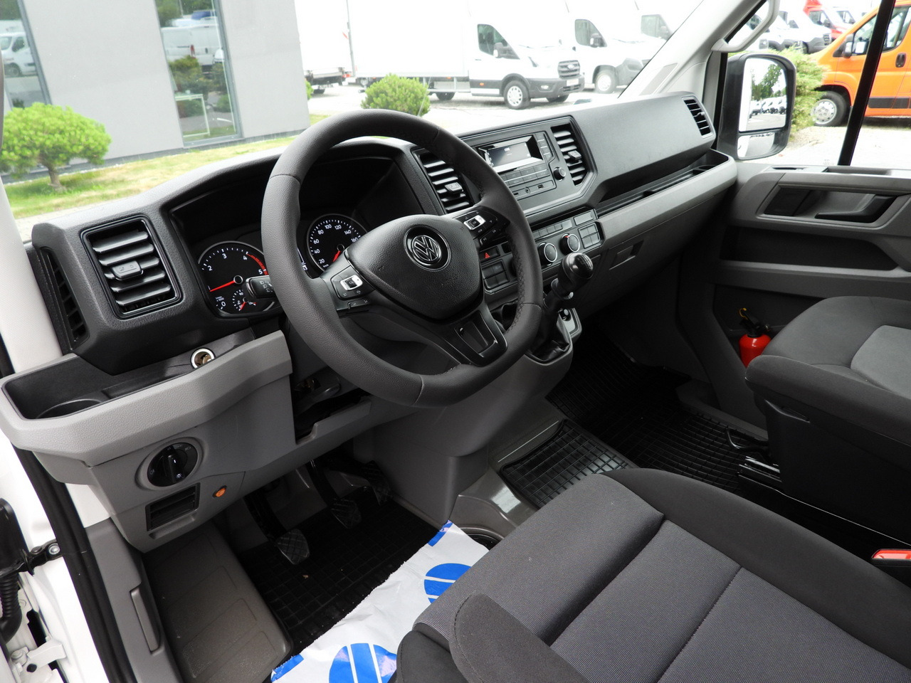 VOLKSWAGEN CRAFTER TARPAULIN 8 PALLETS WEBASTO CRUISE CONTROL LED LIGHTS AIR CONDITIONING 180HP - Kamioncine me tendë: foto 2 VOLKSWAGEN CRAFTER TARPAULIN 8 PALLETS WEBASTO CRUISE CONTROL LED LIGHTS AIR CONDITIONING 180HP - Kamioncine me tendë: foto 2
