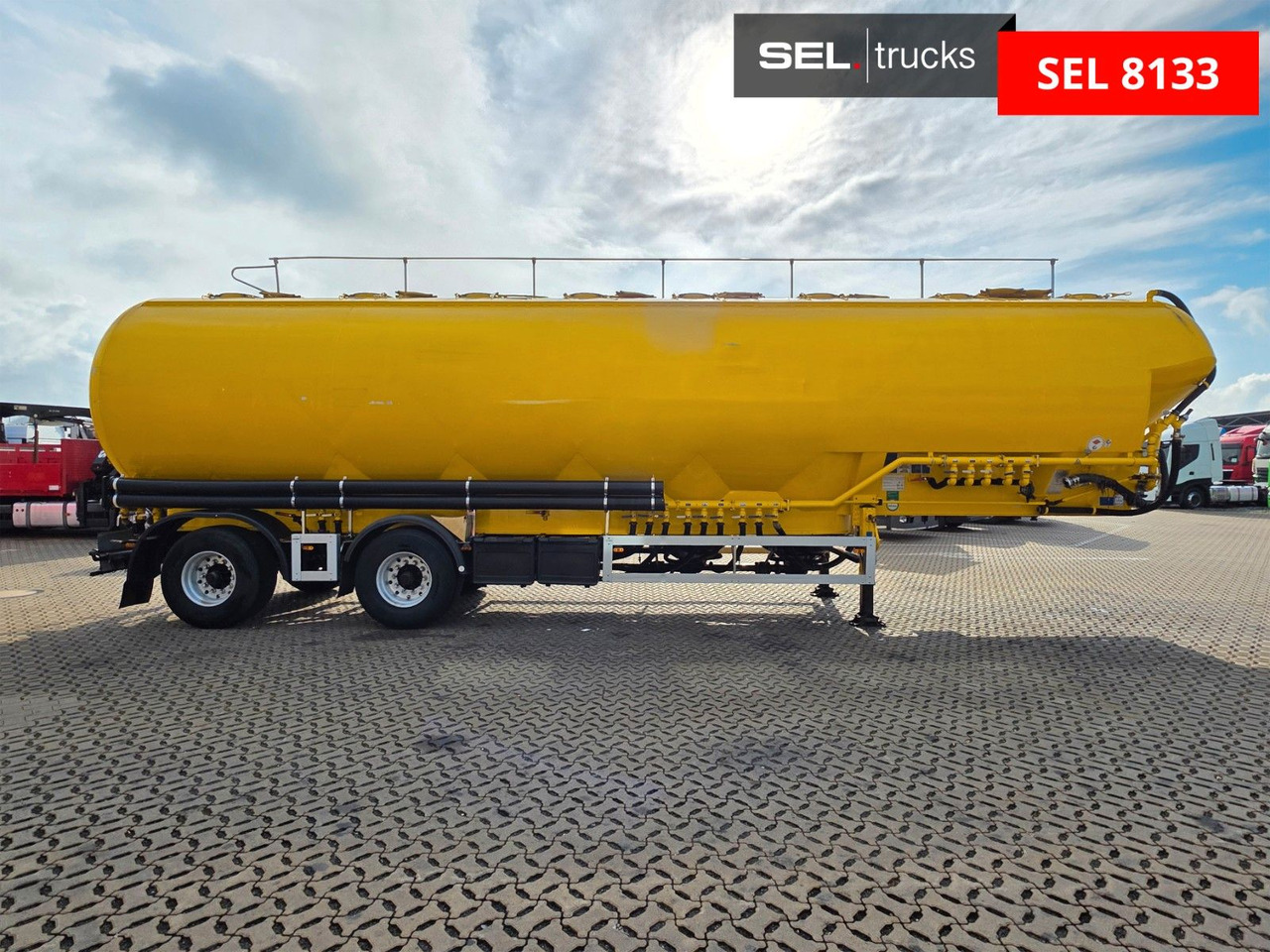Feldbinder EUT 58.2 / 58 m3 - Gjysmë rimorkio silo: foto 4 Feldbinder EUT 58.2 / 58 m3 - Gjysmë rimorkio silo: foto 4