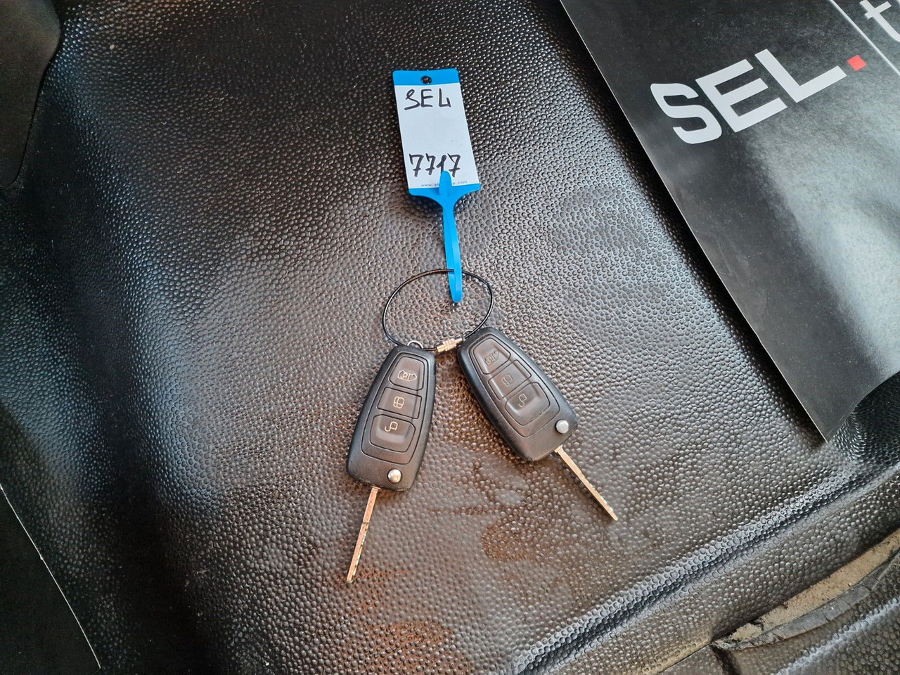 Furgon Ford Transit / Transport von Personen im Rollstuhl: foto 26