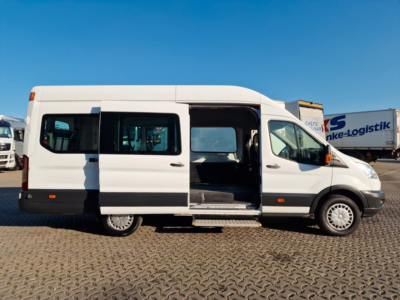 Furgon Ford Transit / Transport von Personen im Rollstuhl: foto 11