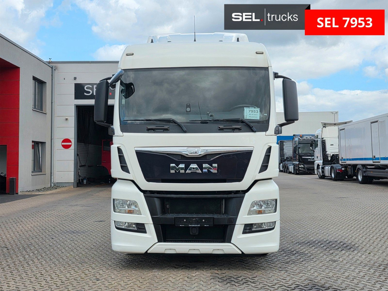 MAN TGX 18.400 4X2 LLS-U / ZF Intarder - Gjysmë-kamion: foto 2 MAN TGX 18.400 4X2 LLS-U / ZF Intarder - Gjysmë-kamion: foto 2