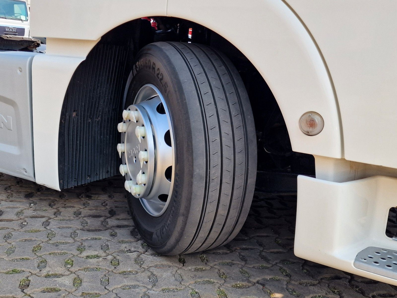 Gjysmë-kamion MAN TGX 18.400 4X2 LLS-U / ZF Intarder LOW KM !!: foto 28