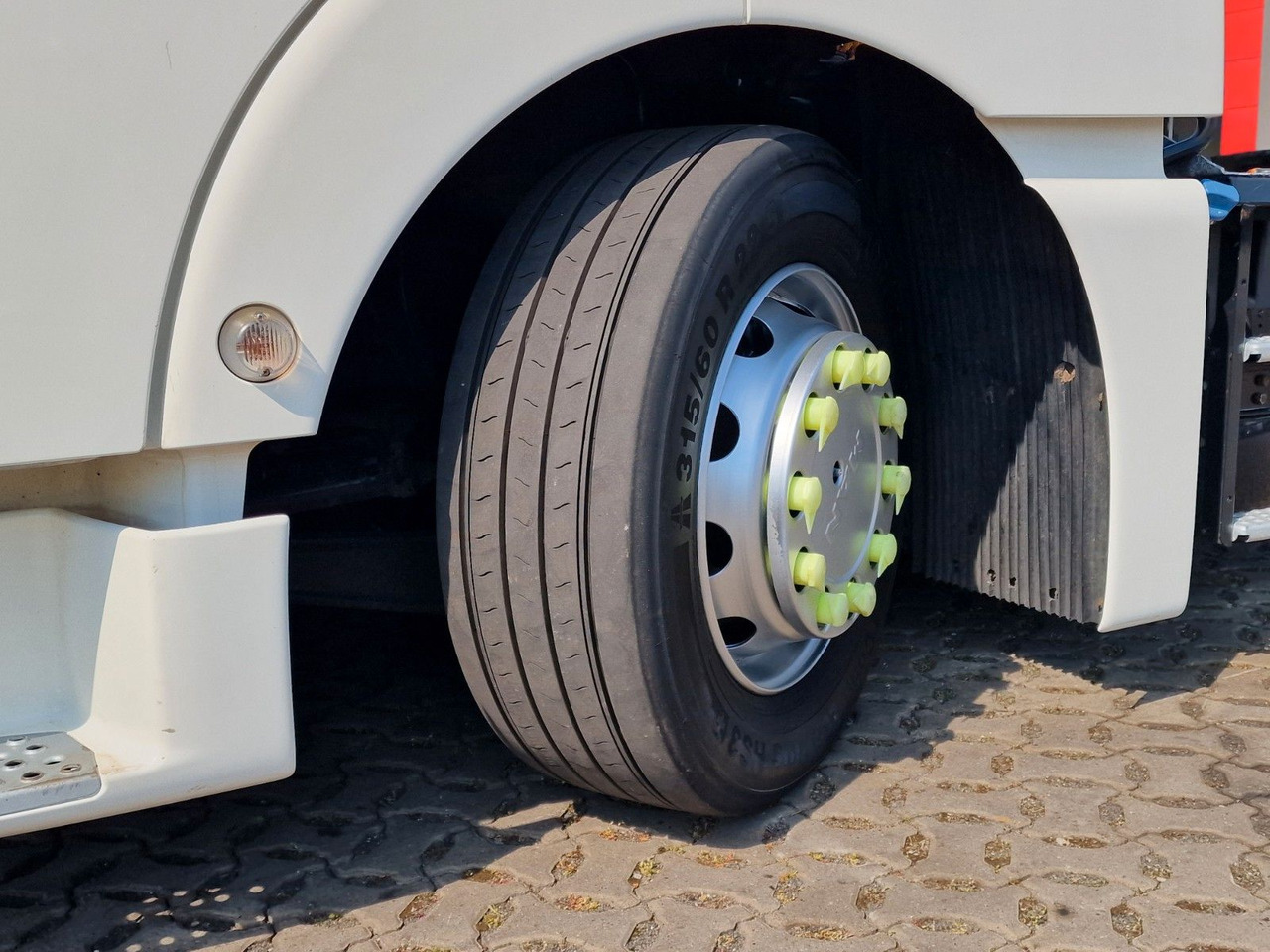 Gjysmë-kamion MAN TGX 18.400 4X2 LLS-U / ZF Intarder LOW KM !!: foto 27