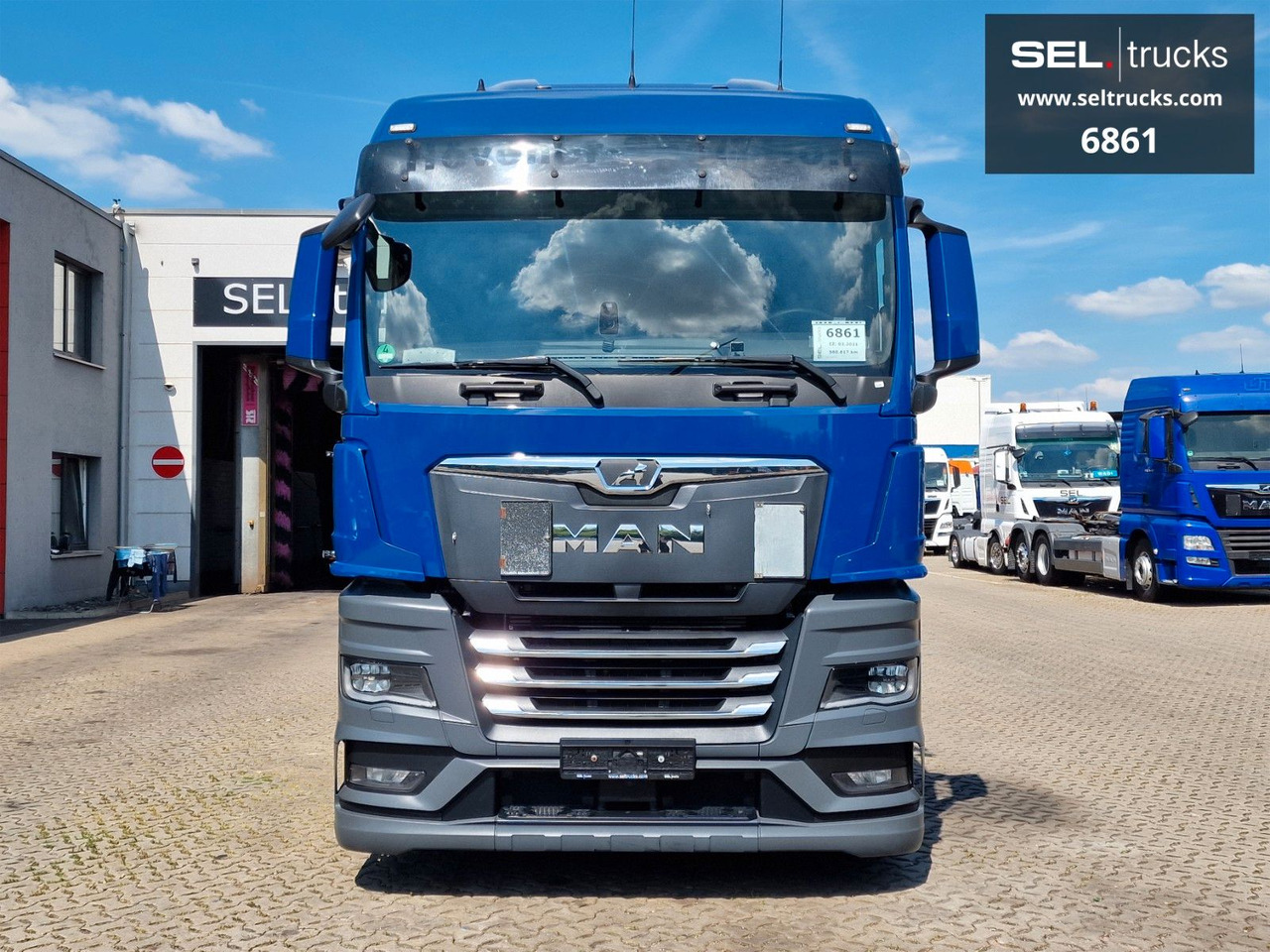 MAN TGX 18.510 4x2 LL SA / Retarder / 2 Tanks / Navi - Gjysmë-kamion: foto 2 MAN TGX 18.510 4x2 LL SA / Retarder / 2 Tanks / Navi - Gjysmë-kamion: foto 2