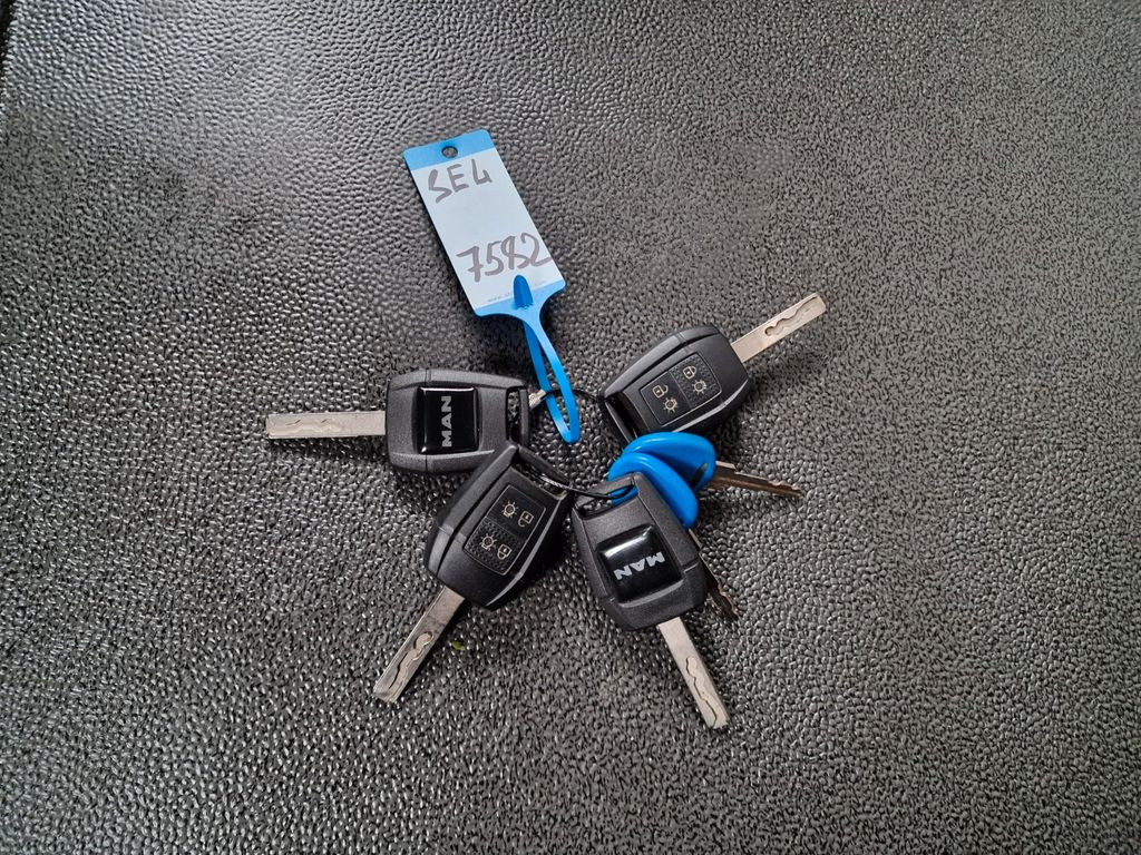 Gjysmë-kamion MAN TGX 18.510 4x2 LL SA / Retarder / Hubkupplung MAN TGX 18.510 4x2 LL SA / Retarder / Hubkupplung: foto 26 Gjysmë-kamion MAN TGX 18.510 4x2 LL SA / Retarder / Hubkupplung MAN TGX 18.510 4x2 LL SA / Retarder / Hubkupplung: foto 26