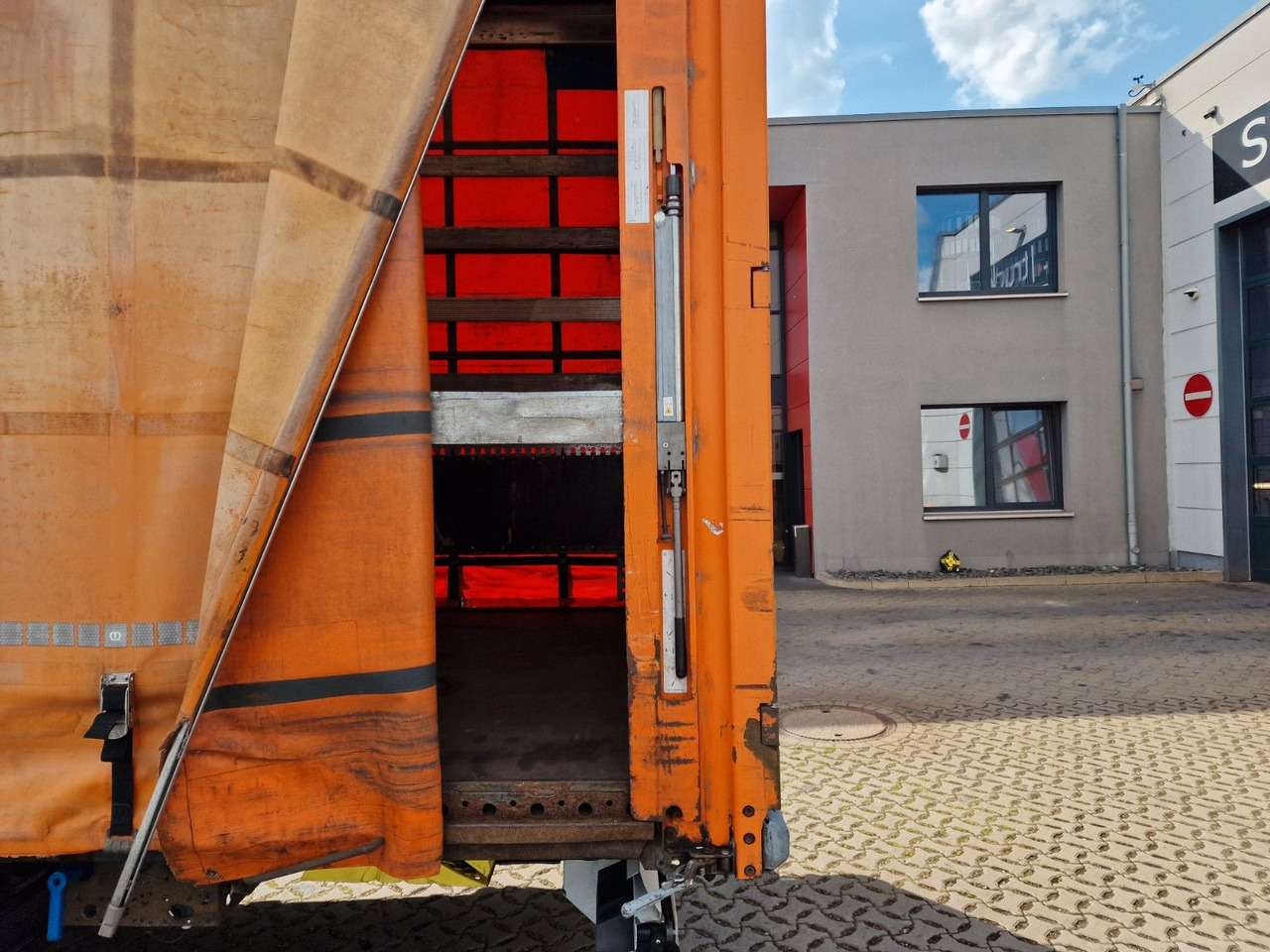 Gjysmë rimorkio me tendë Krone SD / Hubdach / EDSCHA / Mega: foto 15 Gjysmë rimorkio me tendë Krone SD / Hubdach / EDSCHA / Mega: foto 15