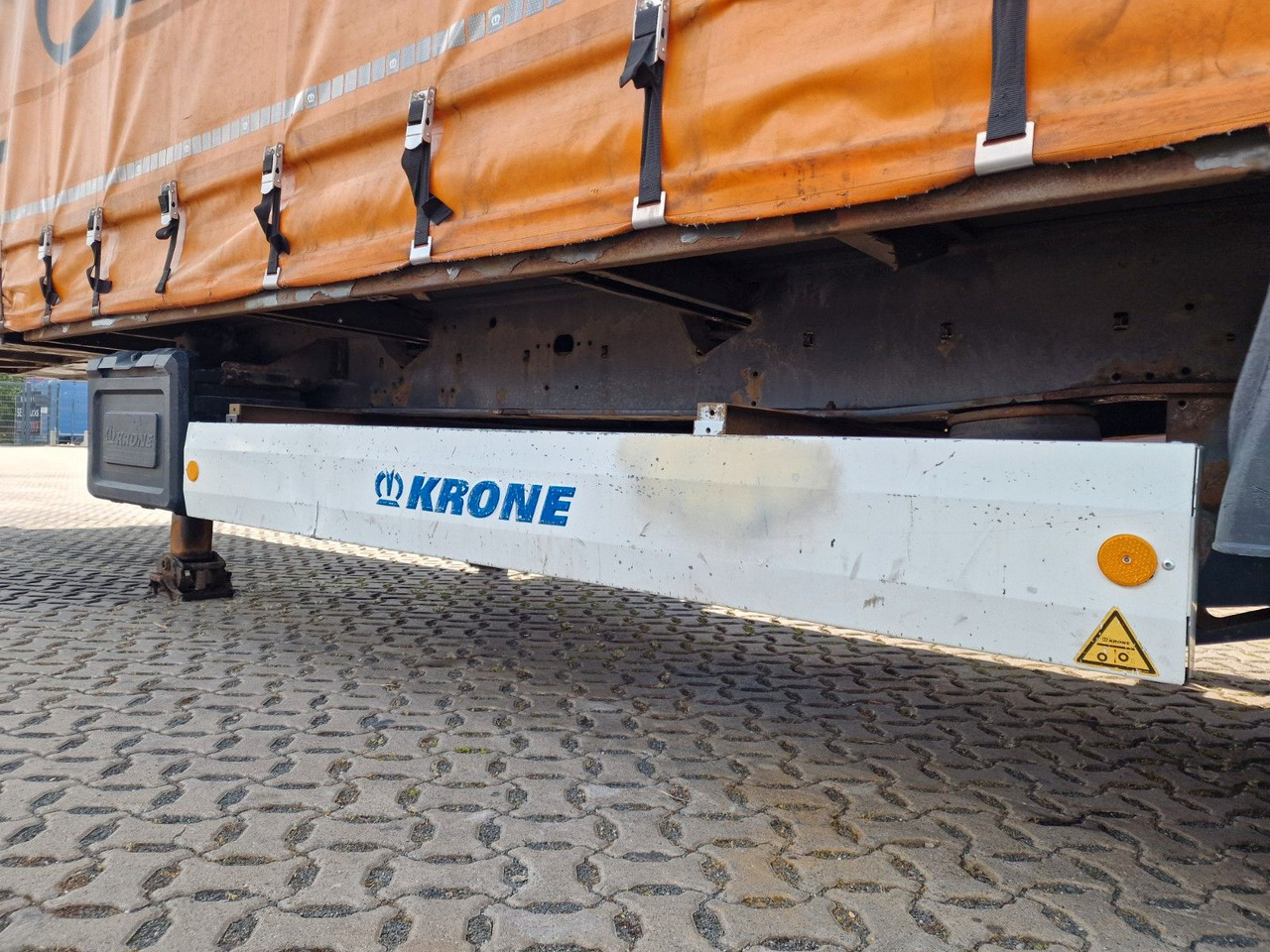 Gjysmë rimorkio me tendë Krone SD / Hubdach / EDSCHA / Mega: foto 18 Gjysmë rimorkio me tendë Krone SD / Hubdach / EDSCHA / Mega: foto 18