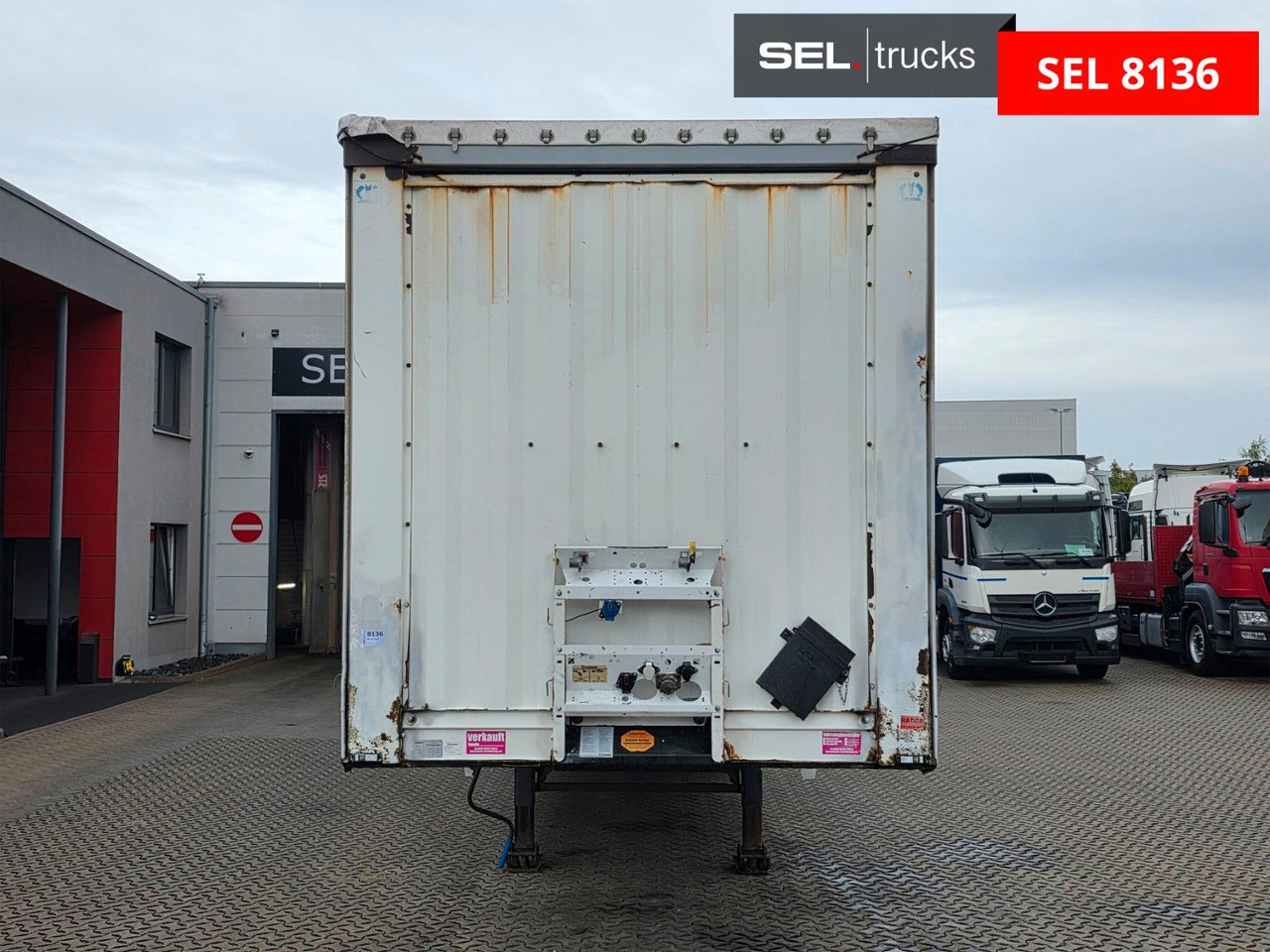 Krone SE / Ladebordwand/ Lenkachse - Gjysmë rimorkio me tendë: foto 3 Krone SE / Ladebordwand/ Lenkachse - Gjysmë rimorkio me tendë: foto 3