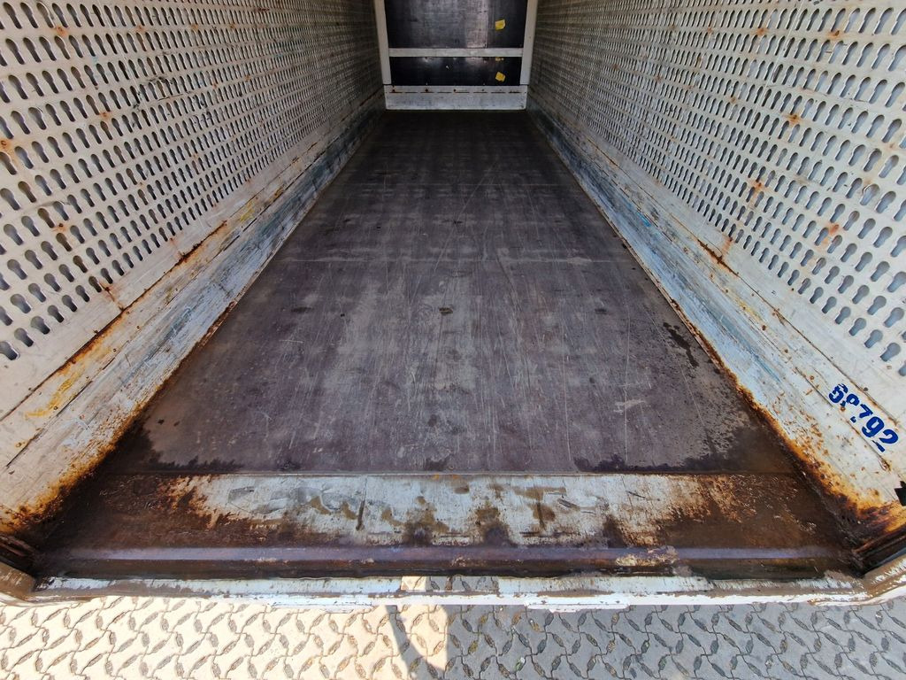 Karroceri - vagonetë e ndërrueshme Krone WK 7.3 RSTG / Rolltor / Textil / Koffer Krone WK 7.3 RSTG / Rolltor / Textil / Koffer: foto 13 Karroceri - vagonetë e ndërrueshme Krone WK 7.3 RSTG / Rolltor / Textil / Koffer Krone WK 7.3 RSTG / Rolltor / Textil / Koffer: foto 13