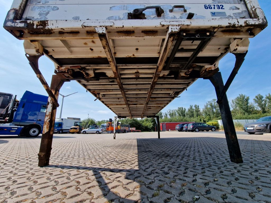 Karroceri - vagonetë e ndërrueshme Krone WK 7.3 RSTG / Rolltor / Textil / Koffer Krone WK 7.3 RSTG / Rolltor / Textil / Koffer: foto 16 Karroceri - vagonetë e ndërrueshme Krone WK 7.3 RSTG / Rolltor / Textil / Koffer Krone WK 7.3 RSTG / Rolltor / Textil / Koffer: foto 16