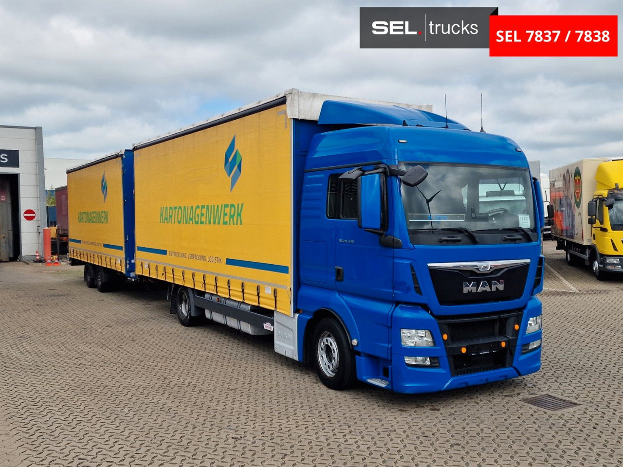 MAN TGX 18.440 4X2 LL-U/ Intarder /Hubdach/Durchlade - Kamion me tendë: foto 3 MAN TGX 18.440 4X2 LL-U/ Intarder /Hubdach/Durchlade - Kamion me tendë: foto 3