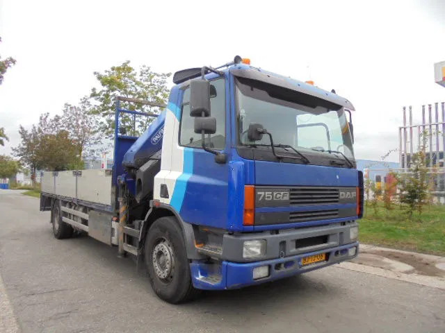 DAF 75.270 4X2 NL TRUCK - Kamion me vinç: foto 4 DAF 75.270 4X2 NL TRUCK - Kamion me vinç: foto 4