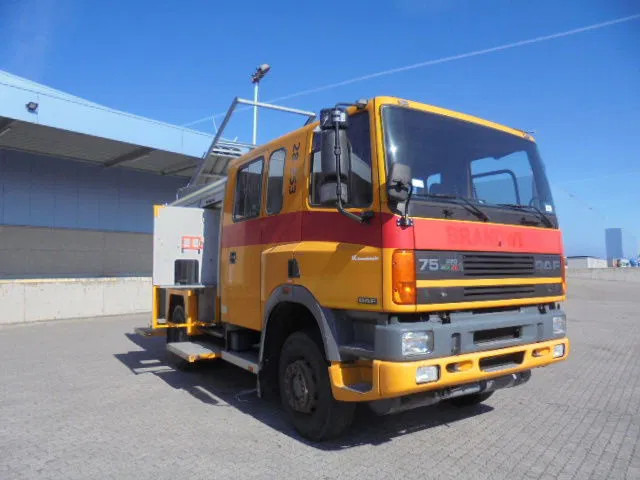 DAF 75.270 ATI 4X4 NL TRUCK - Zjarrfikëse: foto 3 DAF 75.270 ATI 4X4 NL TRUCK - Zjarrfikëse: foto 3