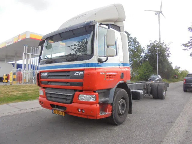 DAF CF 250 NL TRUCK - Kamion kabinë-shasi: foto 1 DAF CF 250 NL TRUCK - Kamion kabinë-shasi: foto 1