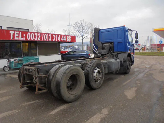 DAF CF 75.250 6X2 - Kamion kabinë-shasi: foto 4 DAF CF 75.250 6X2 - Kamion kabinë-shasi: foto 4