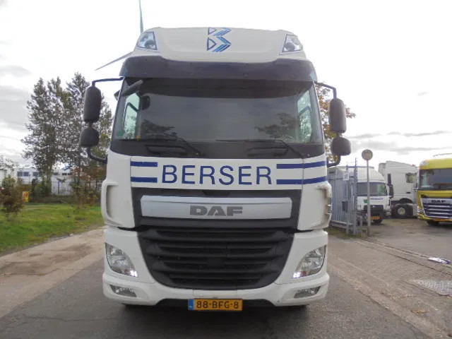 DAF CF 400 - Gjysmë-kamion: foto 2 DAF CF 400 - Gjysmë-kamion: foto 2