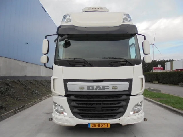 DAF CF 400 CF85-400 - Gjysmë-kamion: foto 2 DAF CF 400 CF85-400 - Gjysmë-kamion: foto 2