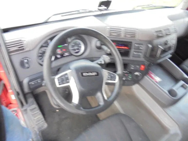 DAF CF 410 52 UNITS IN STOCK - Gjysmë-kamion: foto 5 DAF CF 410 52 UNITS IN STOCK - Gjysmë-kamion: foto 5
