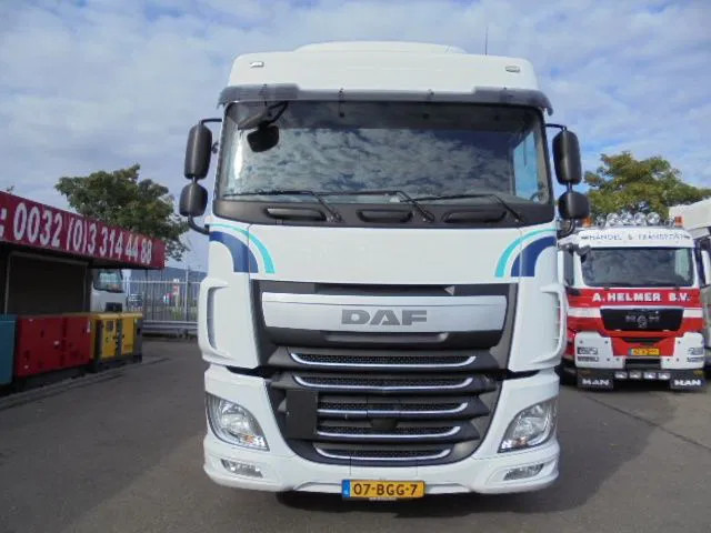 DAF XF 440 6X2 - Gjysmë-kamion: foto 3 DAF XF 440 6X2 - Gjysmë-kamion: foto 3