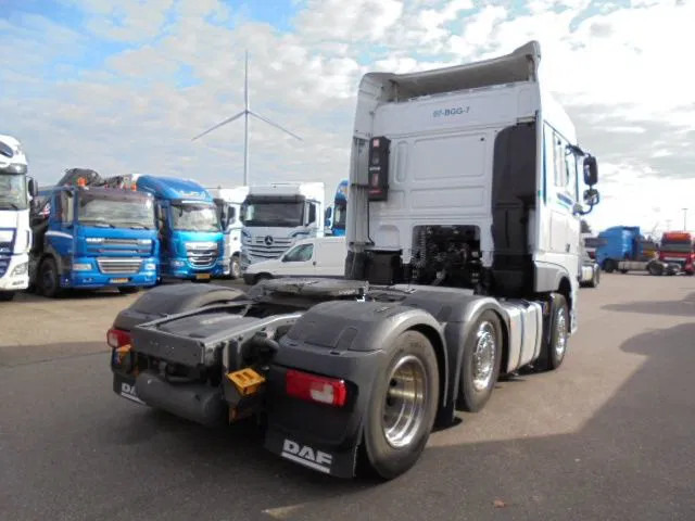 DAF XF 440 6X2 - Gjysmë-kamion: foto 5 DAF XF 440 6X2 - Gjysmë-kamion: foto 5