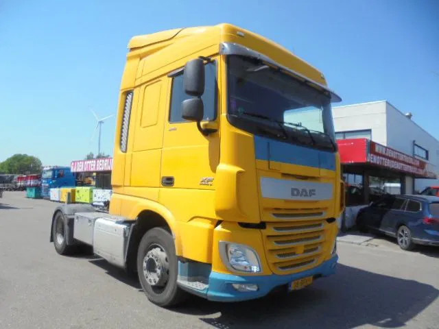 DAF XF 440 - Gjysmë-kamion: foto 3 DAF XF 440 - Gjysmë-kamion: foto 3