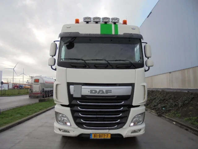 DAF XF 440 - Gjysmë-kamion: foto 2 DAF XF 440 - Gjysmë-kamion: foto 2