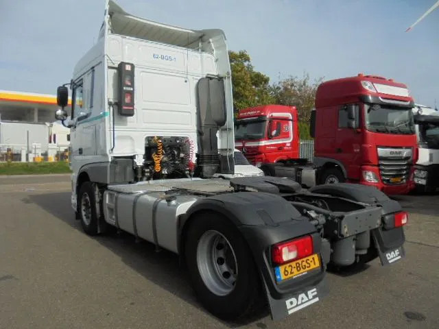 DAF XF 440 EURO 6 - Gjysmë-kamion: foto 5 DAF XF 440 EURO 6 - Gjysmë-kamion: foto 5