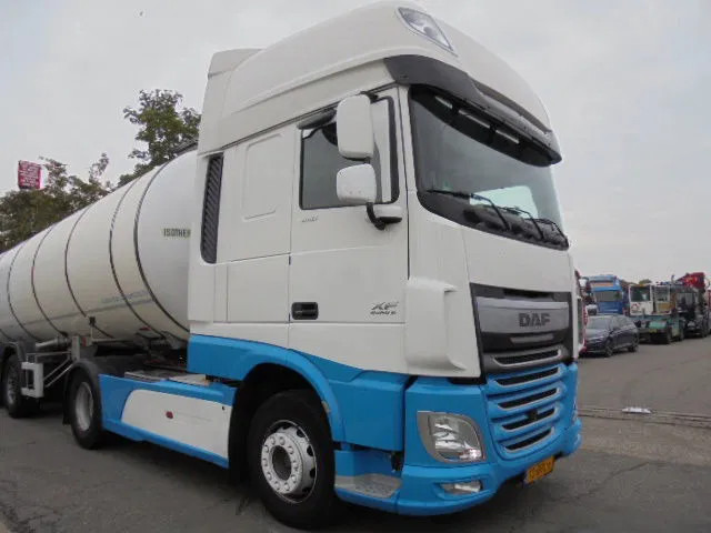 DAF XF 440 SUPER SPACE CAB NL TRUCK - Gjysmë-kamion: foto 2 DAF XF 440 SUPER SPACE CAB NL TRUCK - Gjysmë-kamion: foto 2
