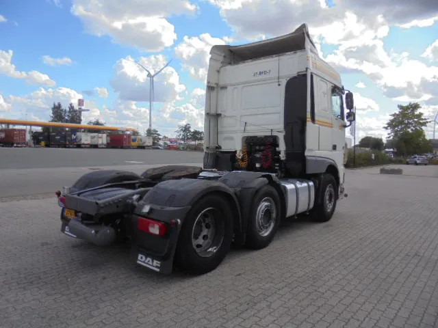 DAF XF 460 FTG 6X2 NL TRUCK - Gjysmë-kamion: foto 4 DAF XF 460 FTG 6X2 NL TRUCK - Gjysmë-kamion: foto 4