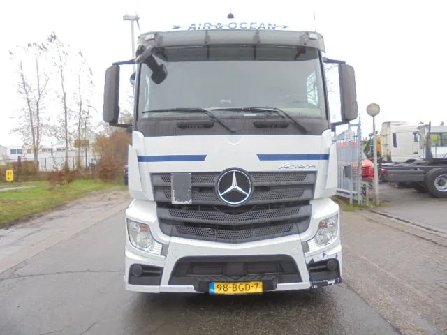 Mercedes-Benz Actros 1840 LS NL TRUCK - Gjysmë-kamion: foto 2 Mercedes-Benz Actros 1840 LS NL TRUCK - Gjysmë-kamion: foto 2