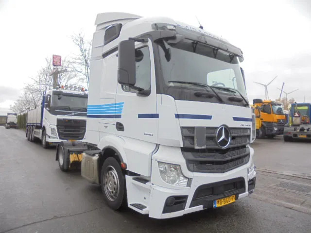 Mercedes-Benz Actros 1840 LS NL TRUCK - Gjysmë-kamion: foto 3 Mercedes-Benz Actros 1840 LS NL TRUCK - Gjysmë-kamion: foto 3