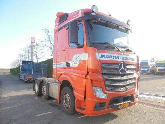 Mercedes-Benz Actros 2645 EUR6 6X2 - Gjysmë-kamion: foto 3 Mercedes-Benz Actros 2645 EUR6 6X2 - Gjysmë-kamion: foto 3