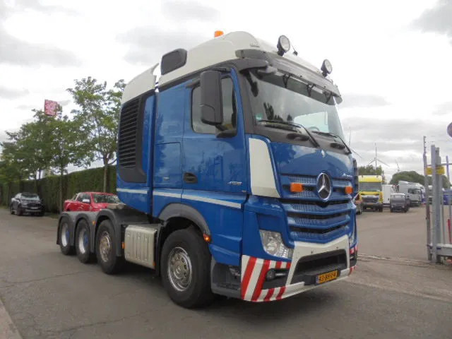 Mercedes-Benz Actros 4158 8X4 180 TON NL KENTEKEN - Gjysmë-kamion: foto 3 Mercedes-Benz Actros 4158 8X4 180 TON NL KENTEKEN - Gjysmë-kamion: foto 3